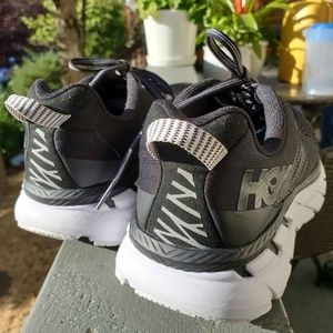 Hoka One Ones Clifton 6, Size 8